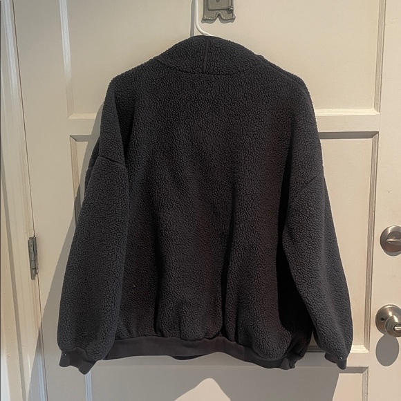 Madewell Re)sourced Sherpa Popover Top - Picture 12 of 12